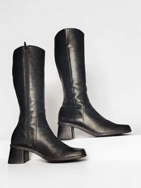 Women Vintage Leather Black Tall Chunky Heel Boots By Naturalizer Size 7.5N.